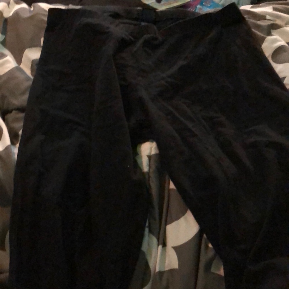Black leggings